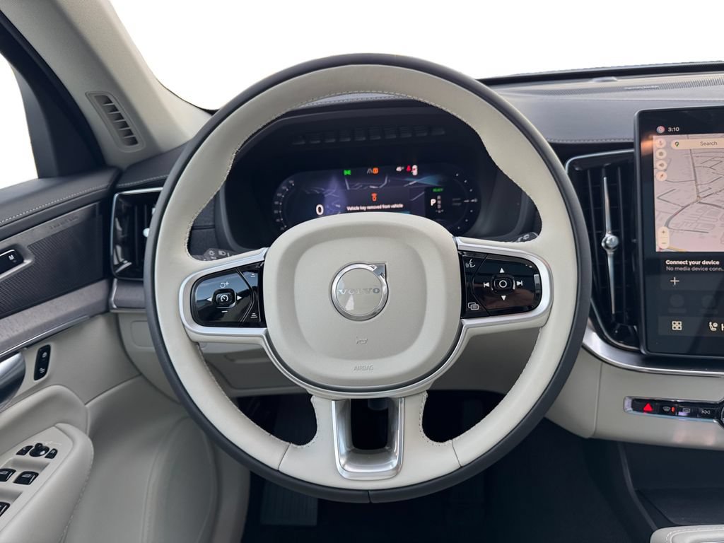 New 2026 Volvo XC90 T8 Ultra w/ Protection Package Premier AWD/4WD image 14