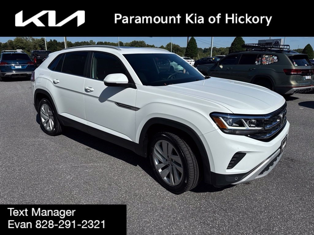 Used 2022 Volkswagen Atlas Cross Sport SE AWD/4WD image 3