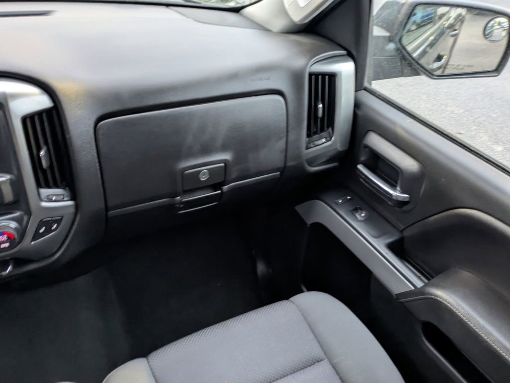 Used 2019 Chevrolet Silverado 1500 LT w/ All Star Edition image 17