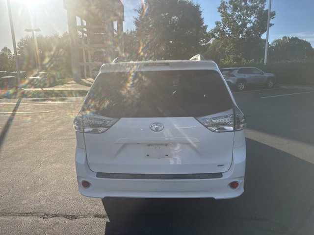 Used 2015 Toyota Sienna SE image 7