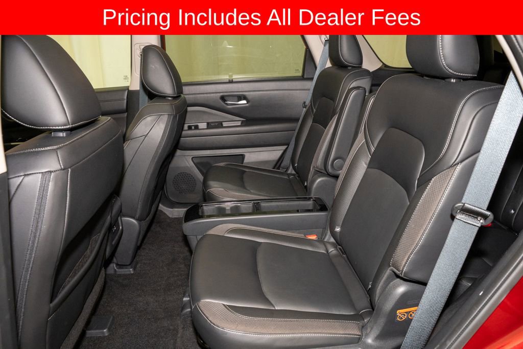 Used 2024 Nissan Pathfinder SL w/ SL Premium Package FWD image 10