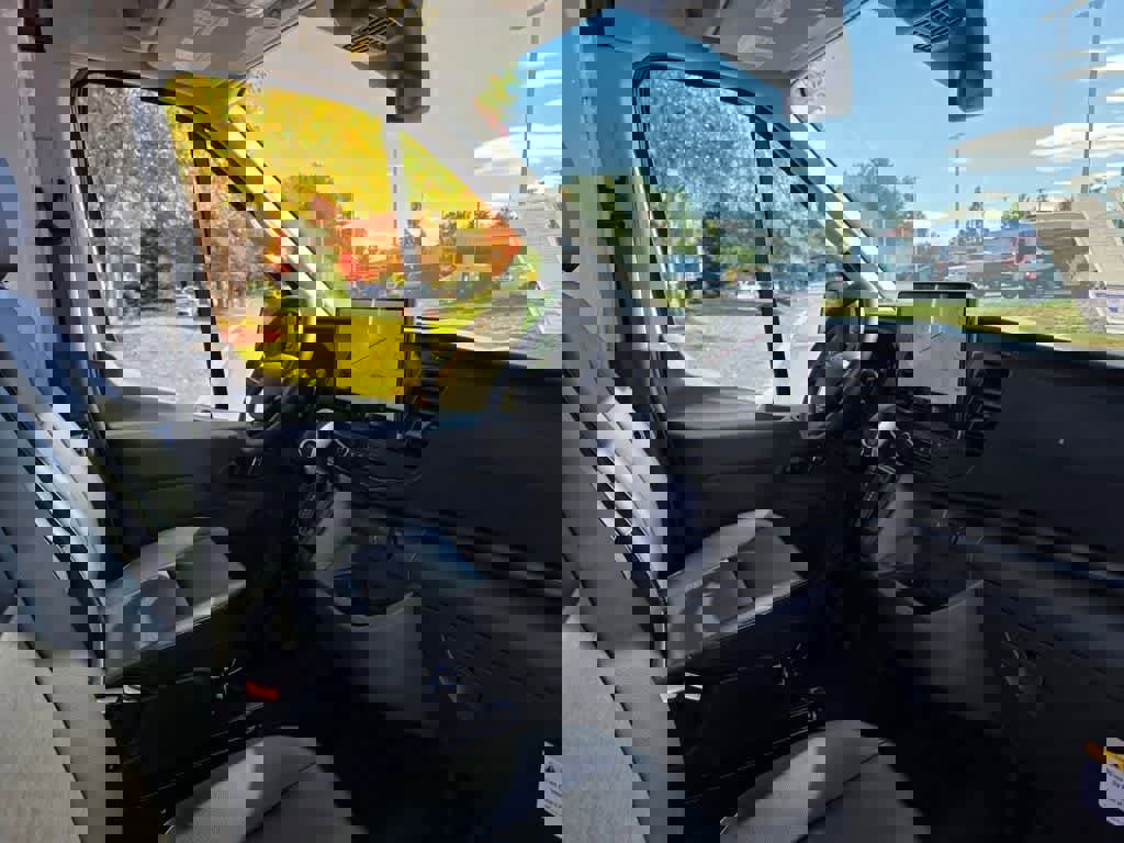 New 2026 Ford Transit 250 148 Medium Roof image 21
