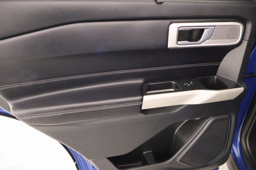 Used 2021 Ford Explorer Limited image 19