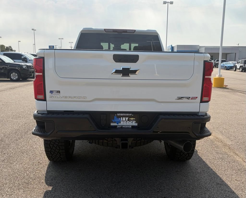 New 2026 Chevrolet Silverado 2500 ZR2 AWD/4WD image 4