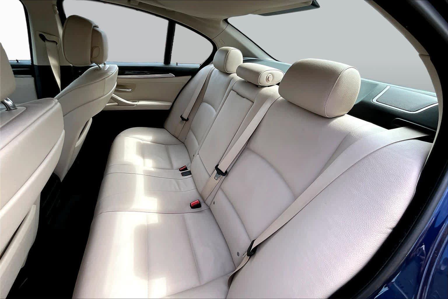 Used 2011 BMW 528i Sedan RWD image 19