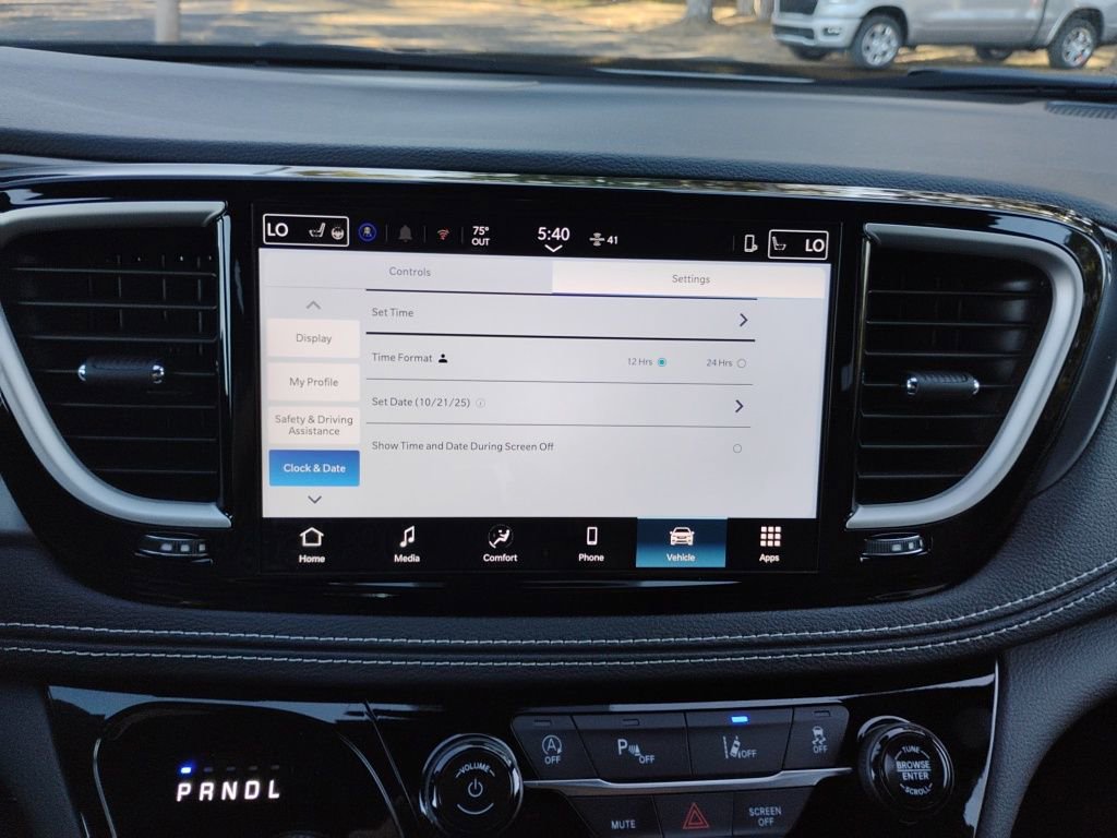 New 2026 Chrysler Pacifica Select image 33