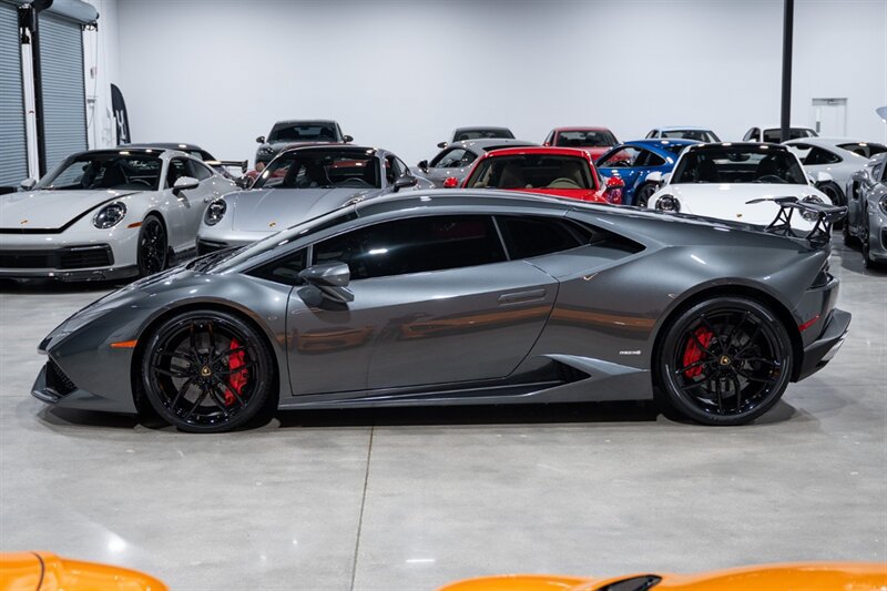 Used 2015 Lamborghini Huracan LP 610-4 AWD/4WD image 3