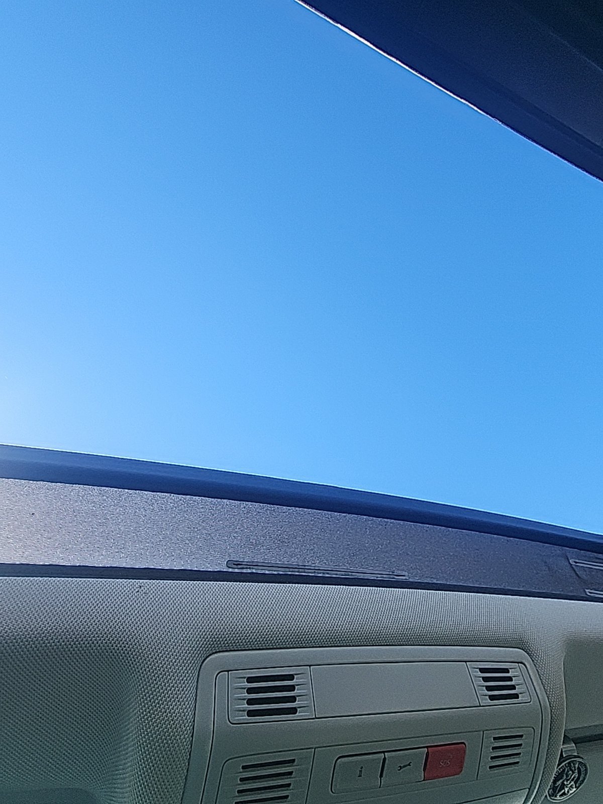 Used 2020 Volkswagen Tiguan SE w/ Panoramic Sunroof Package AWD/4WD image 14