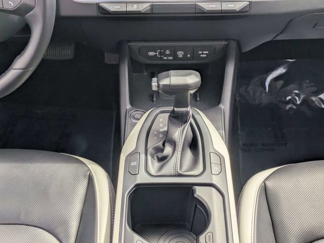 Used 2025 Kia K4 GT-Line w/ GT-Line Premium Package image 18