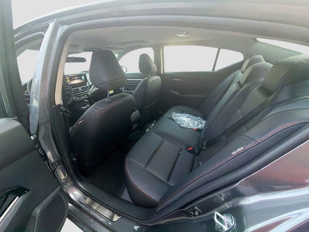 New 2025 Nissan Altima 2.5 SR image 25
