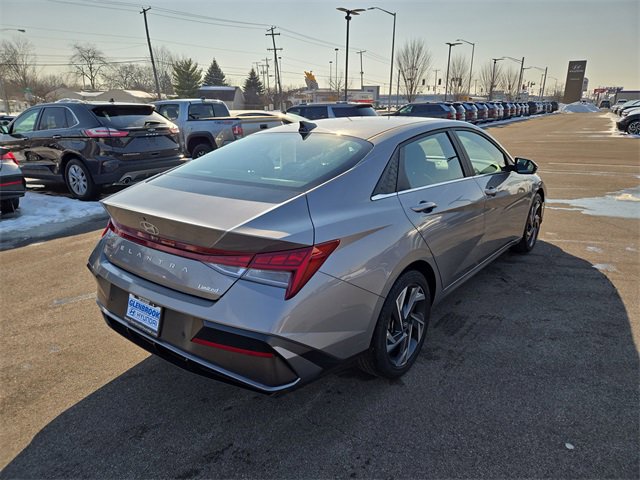 Certified 2024 Hyundai Elantra Limited image 6