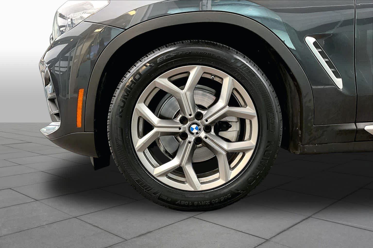 Used 2021 BMW X4 xDrive30i w/ Convenience Package AWD/4WD image 11