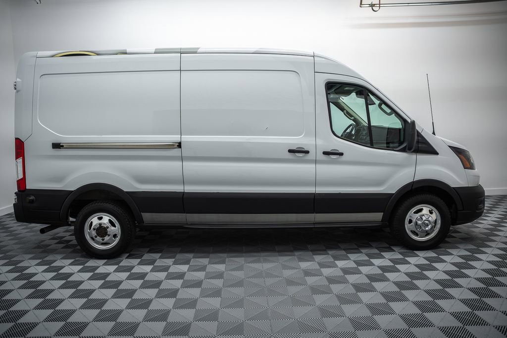 Used 2020 Ford Transit 250 Medium Roof AWD image 4