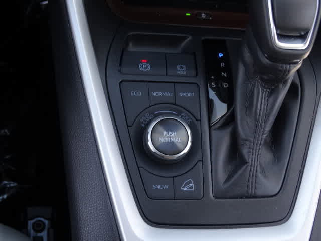 Used 2025 Toyota RAV4 Limited w/ Advanced Technology Package image 34