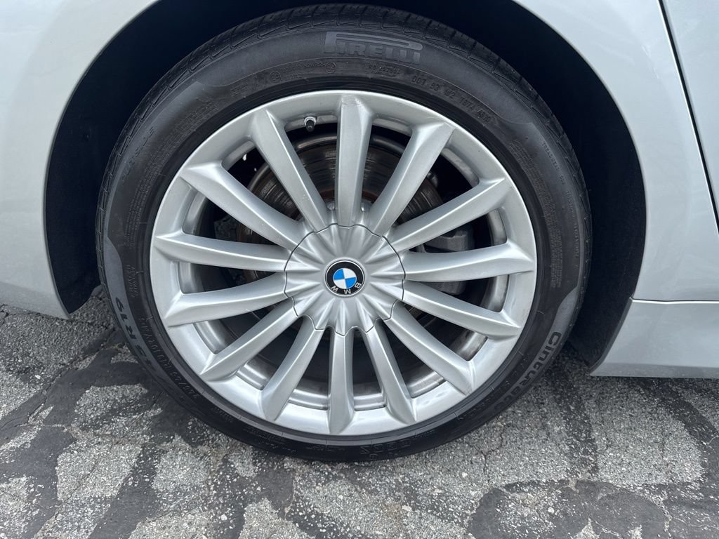 Used 2020 BMW 740i RWD image 11