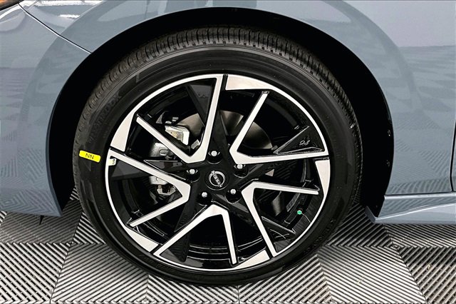 New 2025 Nissan Sentra SR image 12