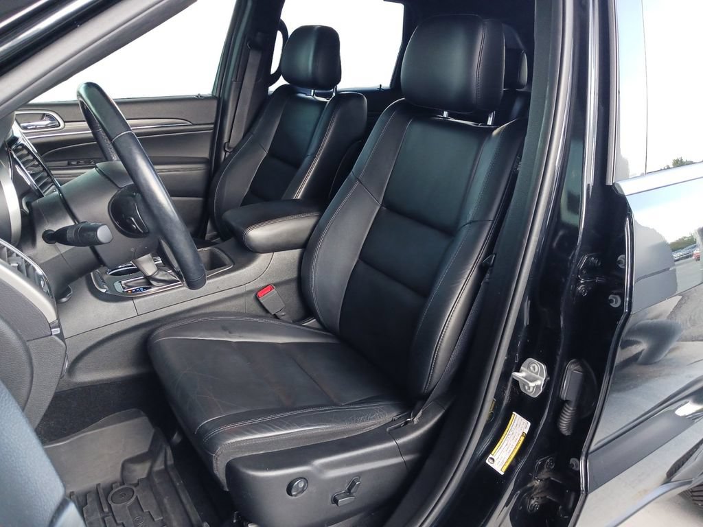 Used 2021 Jeep Grand Cherokee Limited w/ Sun & Sound Group RWD image 27