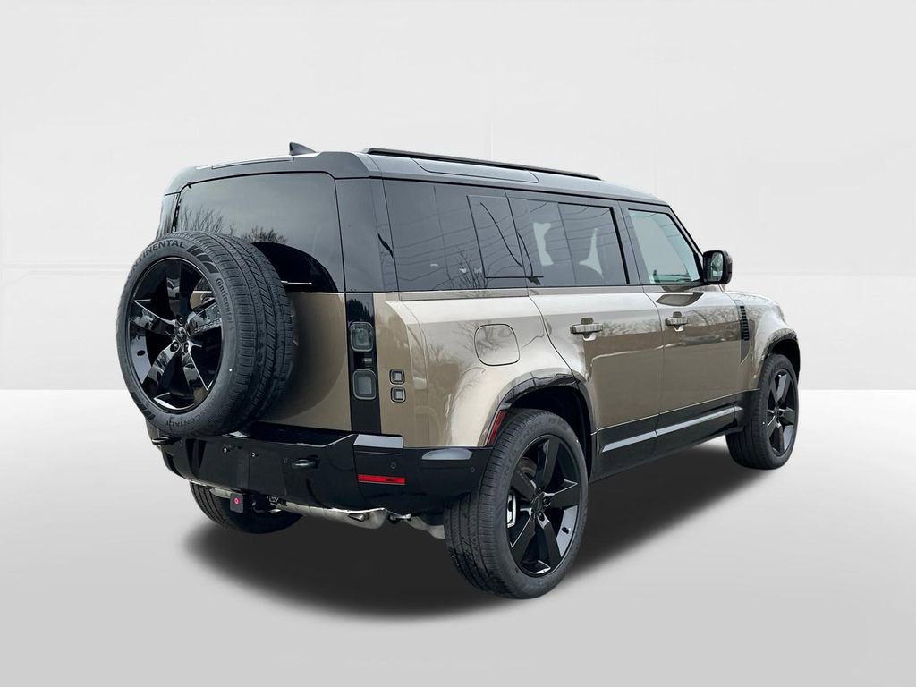 New 2026 Land Rover Defender 110 X-Dynamic SE image 4