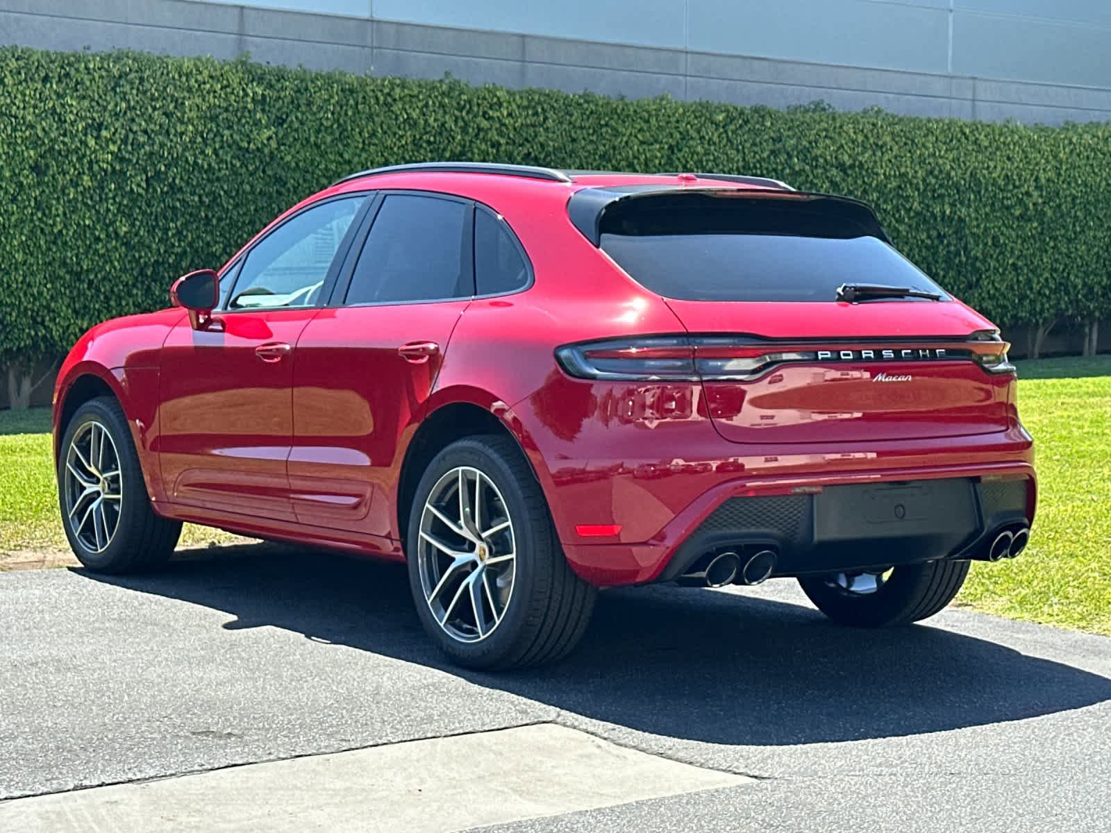 New 2026 Porsche Macan AWD/4WD image 3