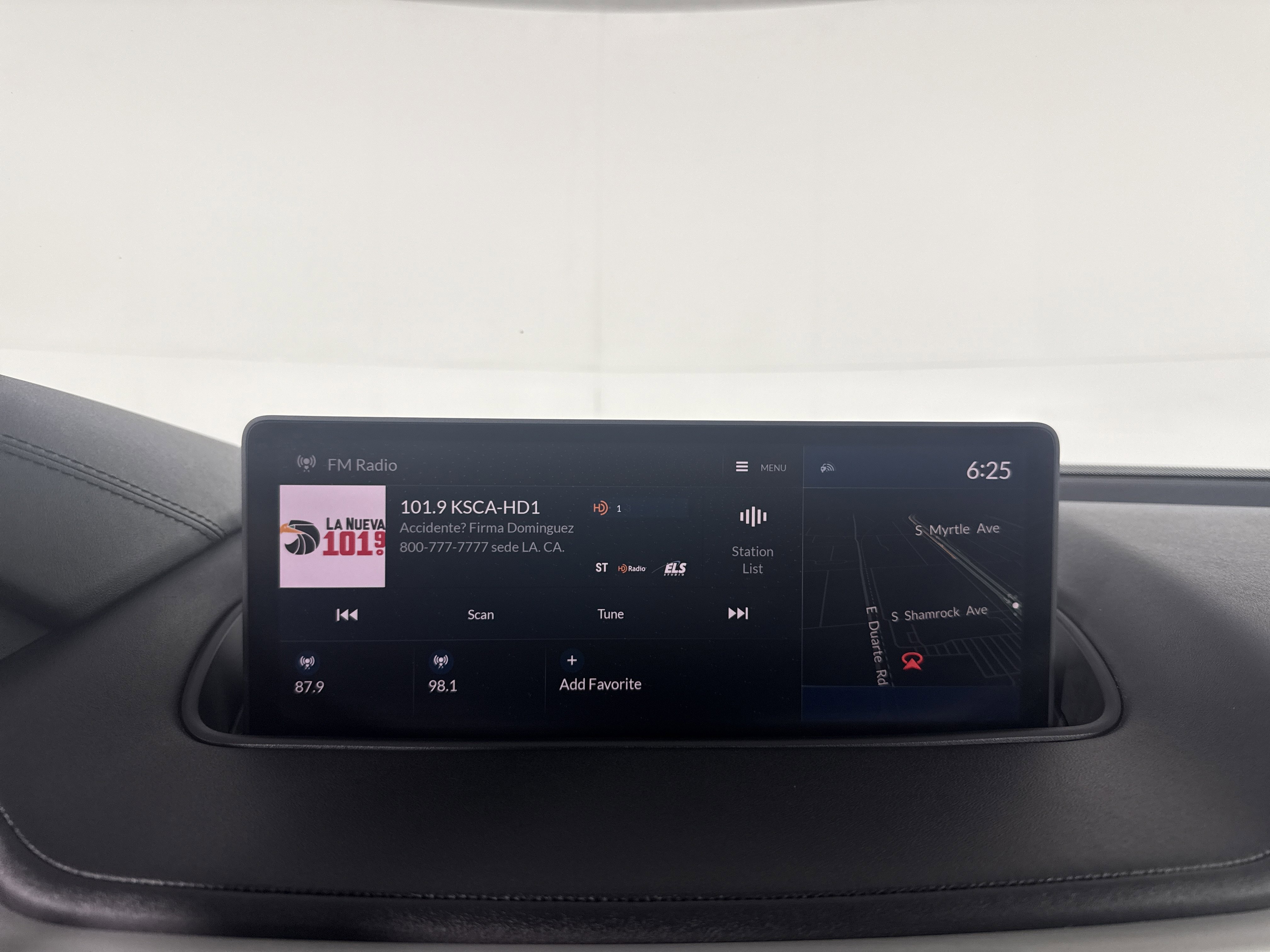 Used 2023 Acura MDX FWD w/ Technology Package image 32