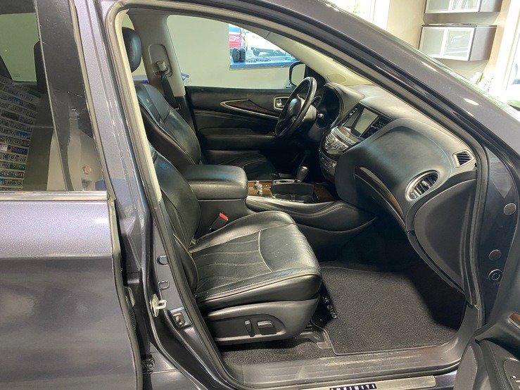 Used 2014 INFINITI QX60 AWD w/ Deluxe Touring Package image 17