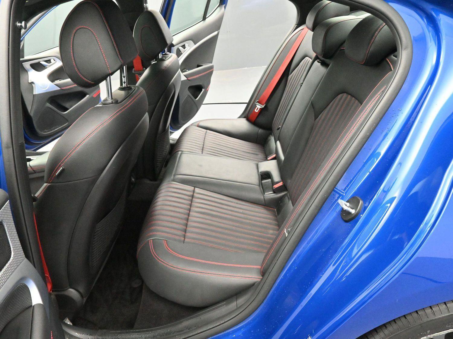 Used 2023 Genesis G70 2.0T w/ Sport Prestige Package image 29