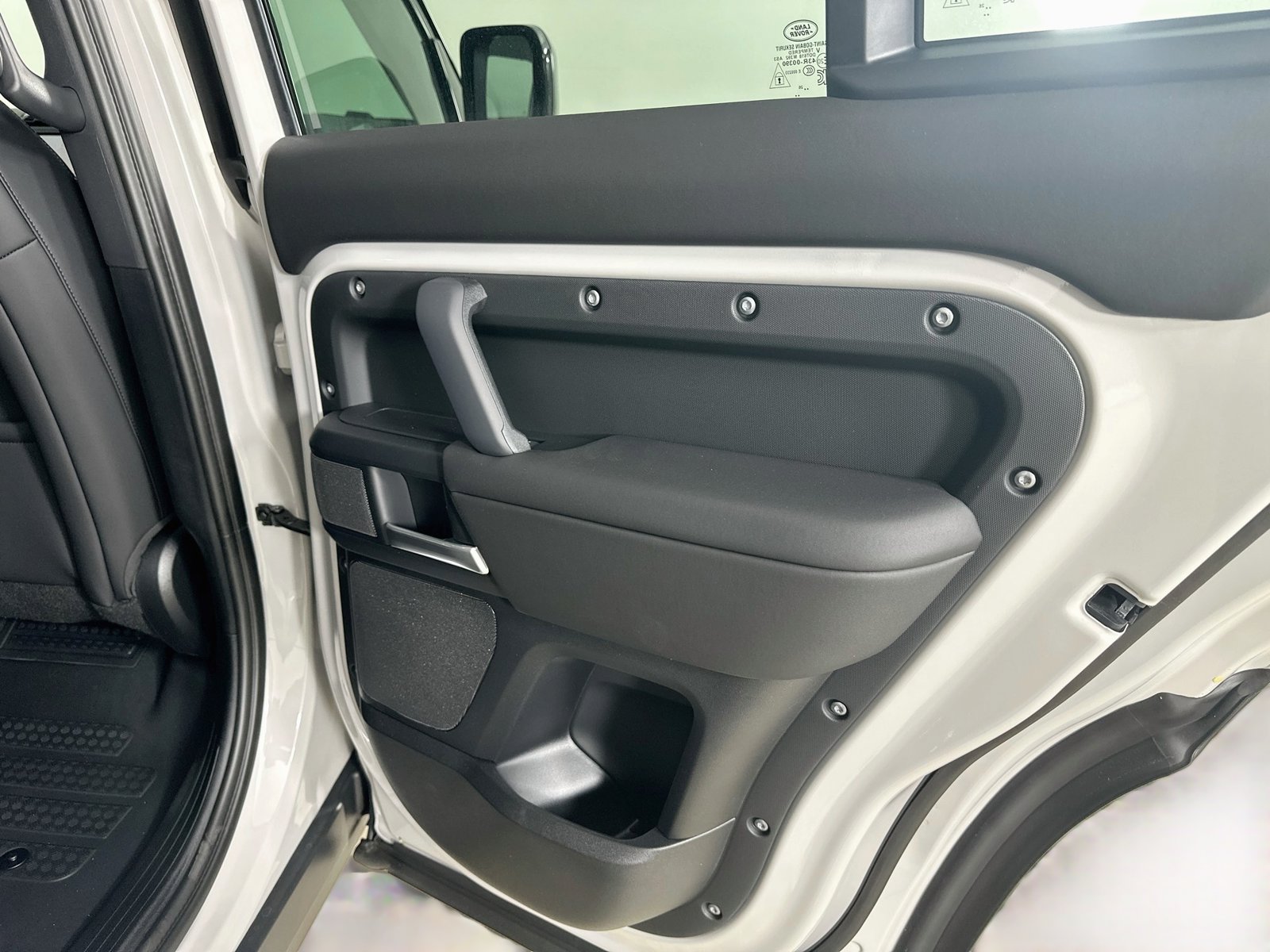 New 2026 Land Rover Defender 110 S AWD/4WD image 43