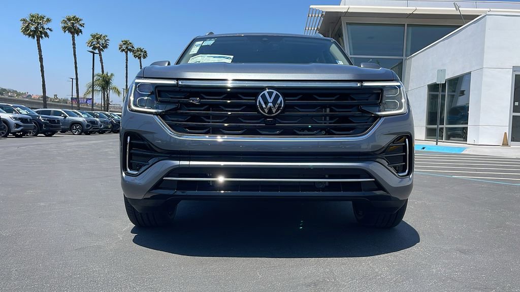 New 2025 Volkswagen Atlas SEL Premium R-Line image 4