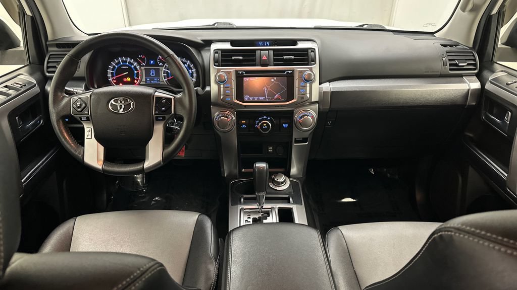 Used 2018 Toyota 4Runner SR5 Premium AWD/4WD image 18