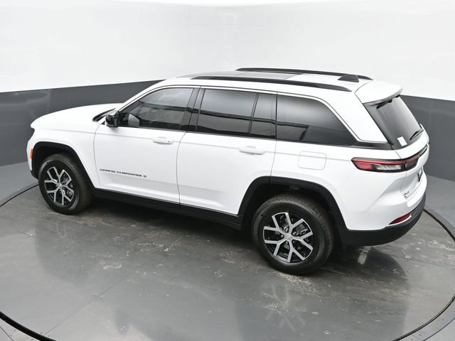New 2025 Jeep Grand Cherokee Limited w/ Luxury Tech Group II image 40