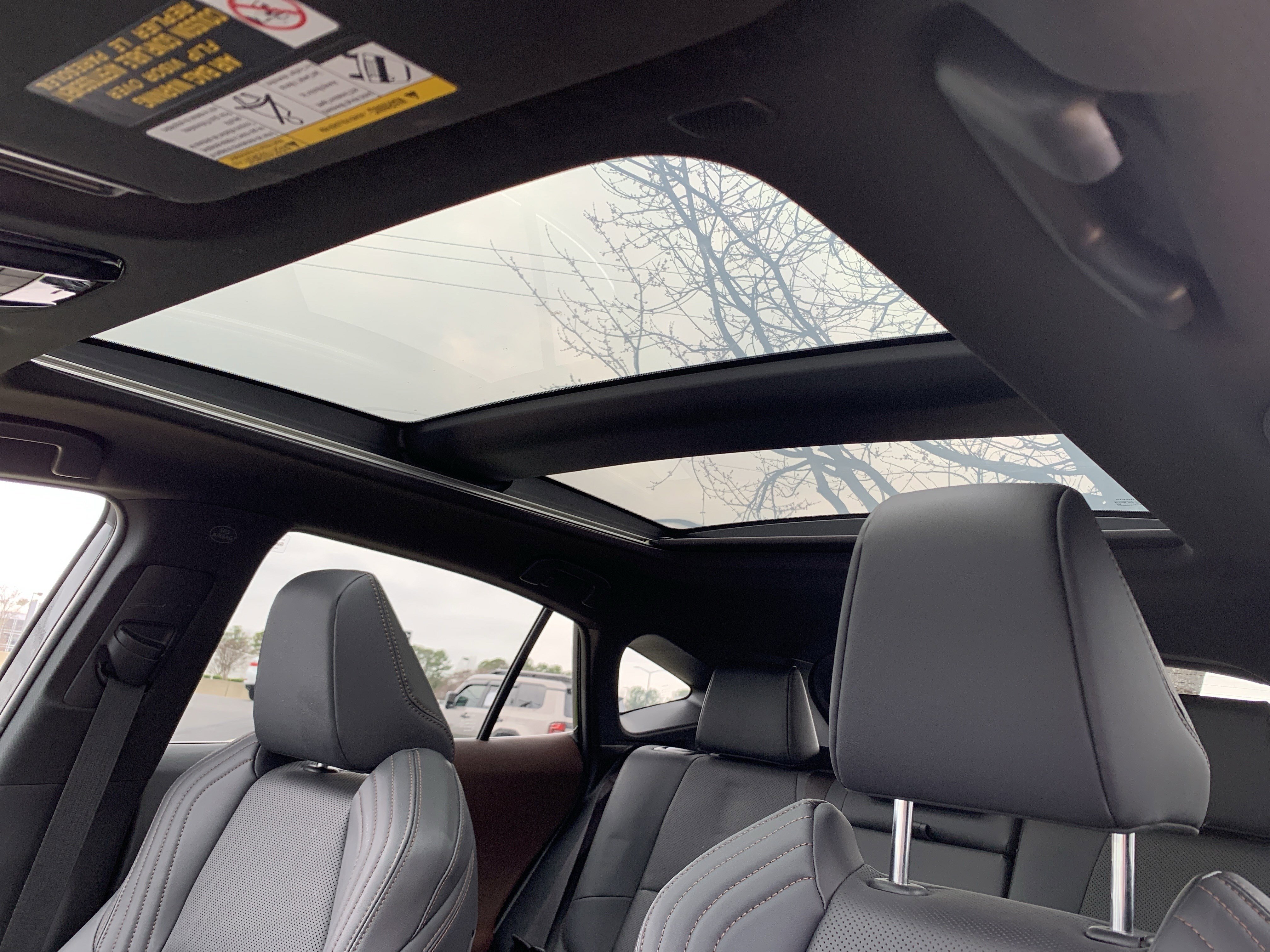 Used 2024 Toyota Venza Limited image 28