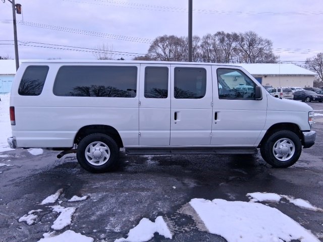 Used 2012 Ford E-350 and Econoline 350 XLT image 6