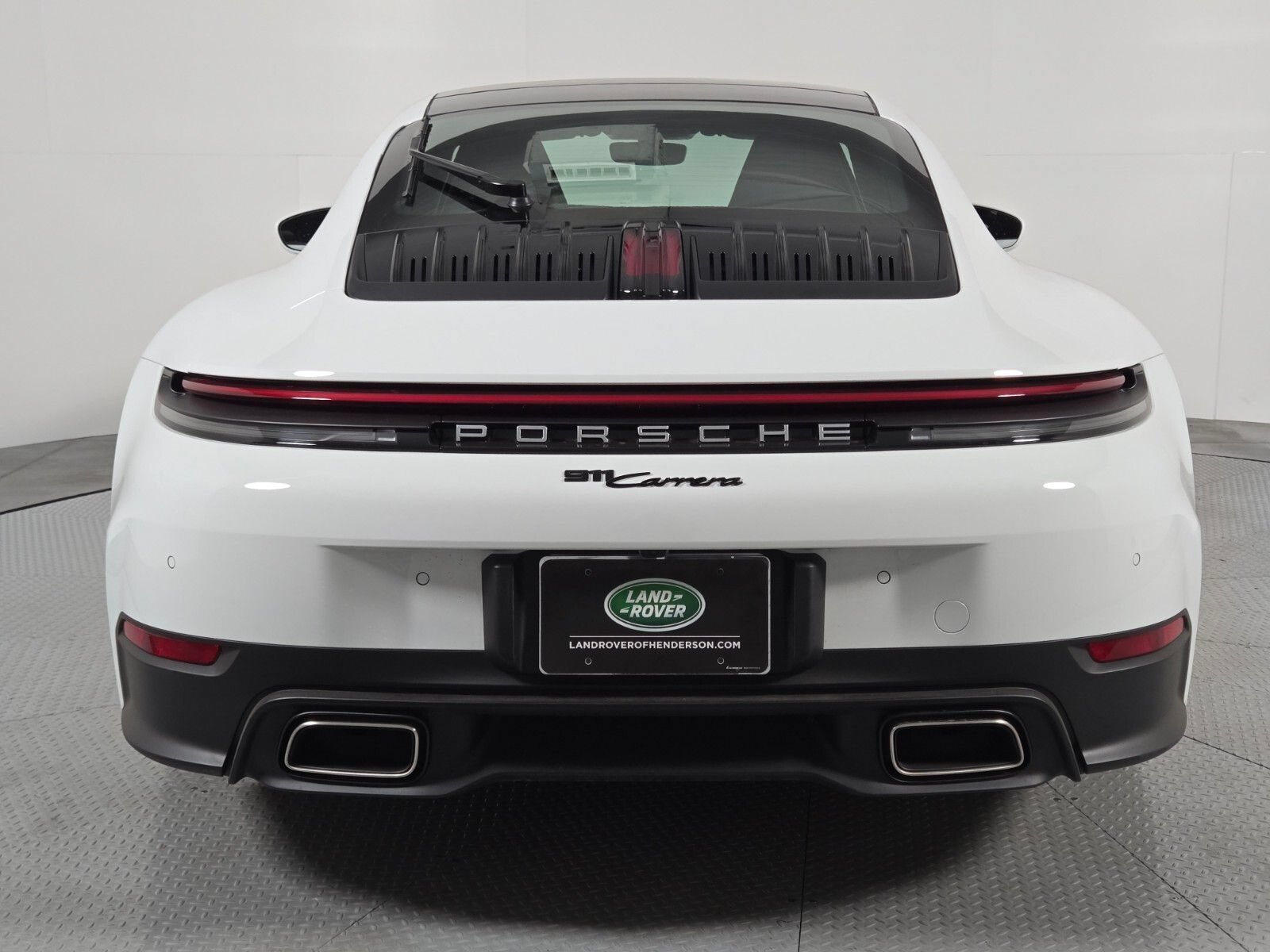 Used 2025 Porsche 911 Carrera RWD image 7