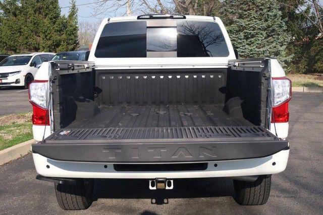 Used 2024 Nissan Titan SV w/ SV Convenience Package AWD/4WD image 7