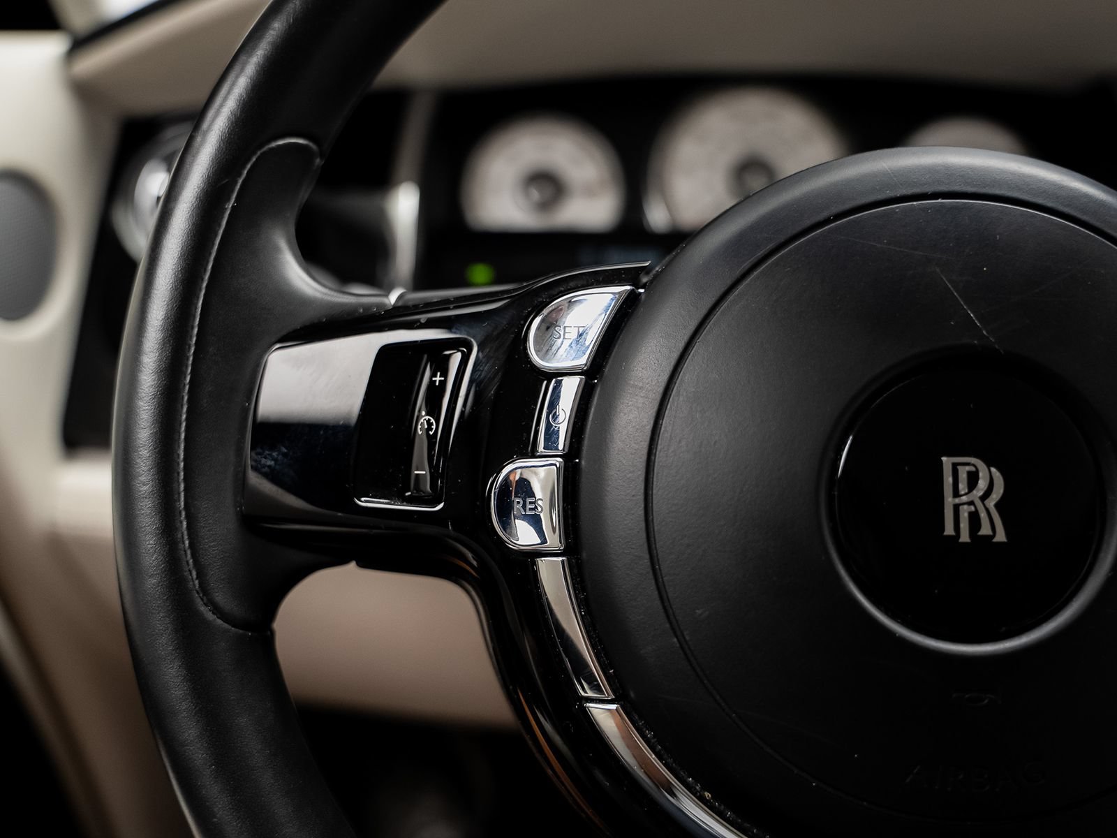 Used 2018 Rolls-Royce Wraith RWD image 42