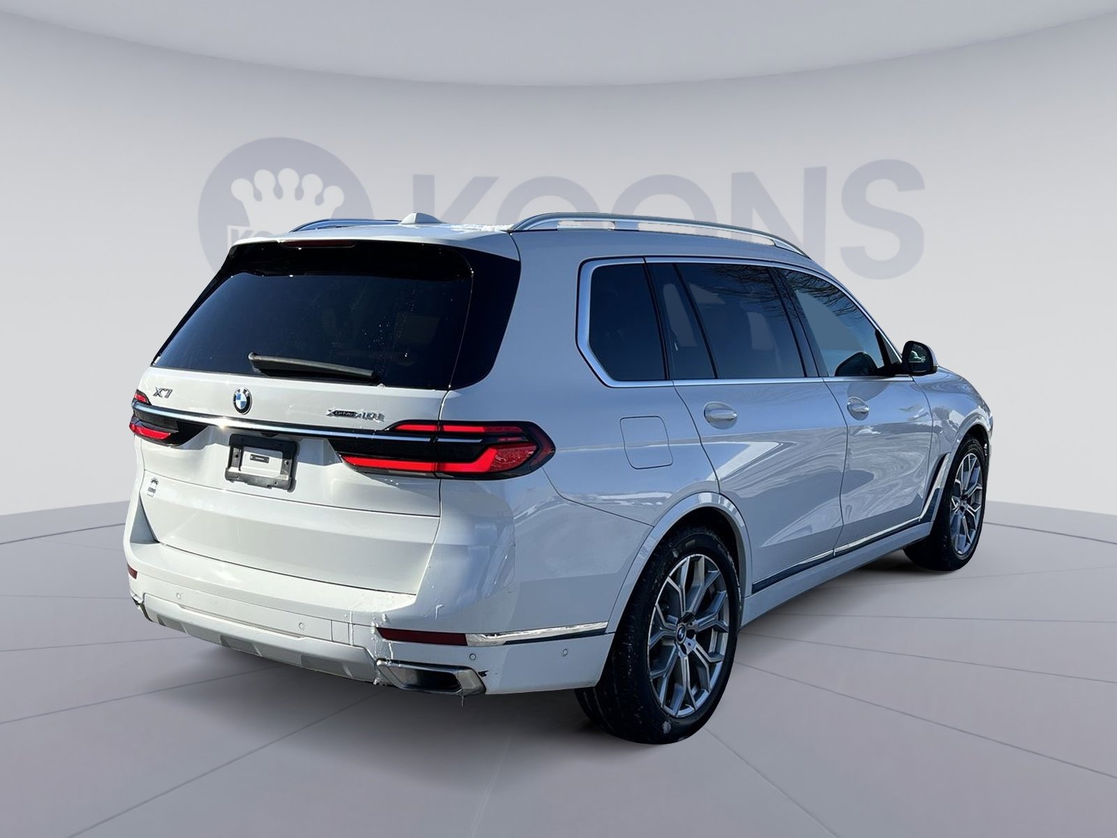 Used 2024 BMW X7 xDrive40i w/ Executive Package image 7