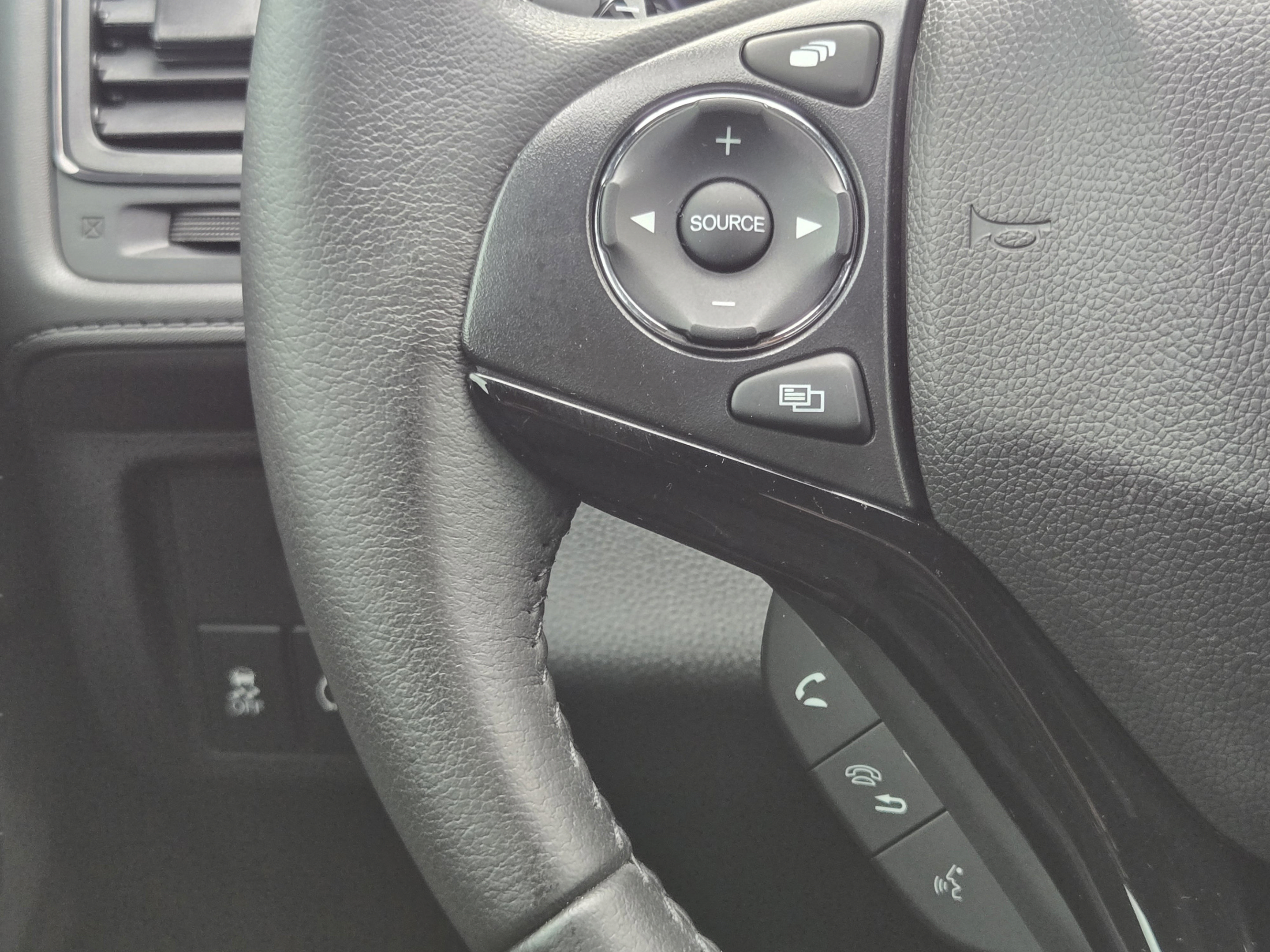 Certified 2021 Honda HR-V Sport image 25