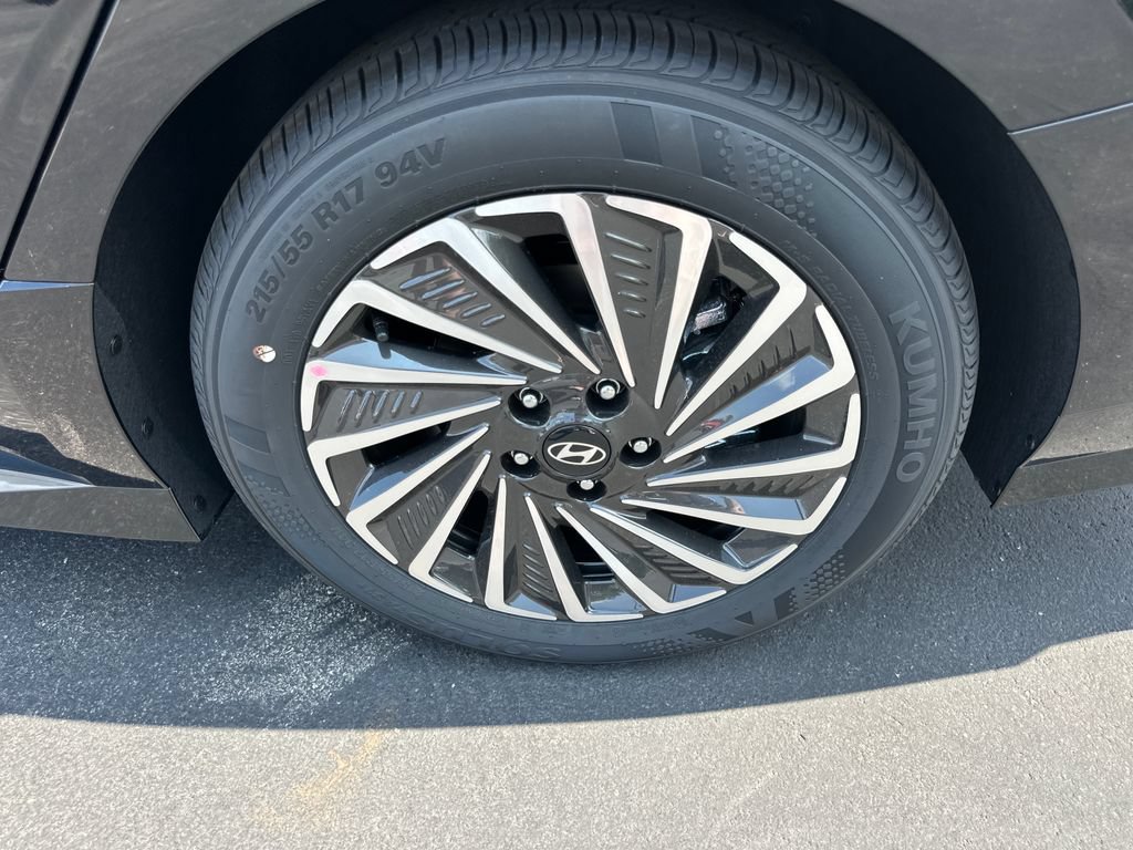 New 2026 Hyundai Sonata Limited FWD image 38