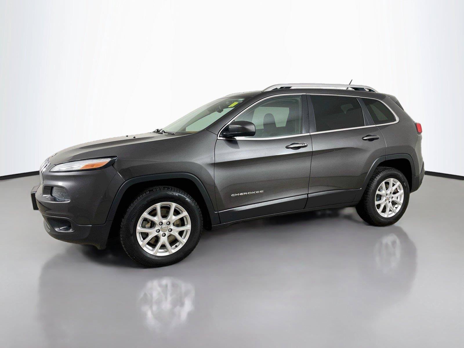 Used 2014 Jeep Cherokee Latitude w/ Comfort/Convenience Group AWD/4WD image 8