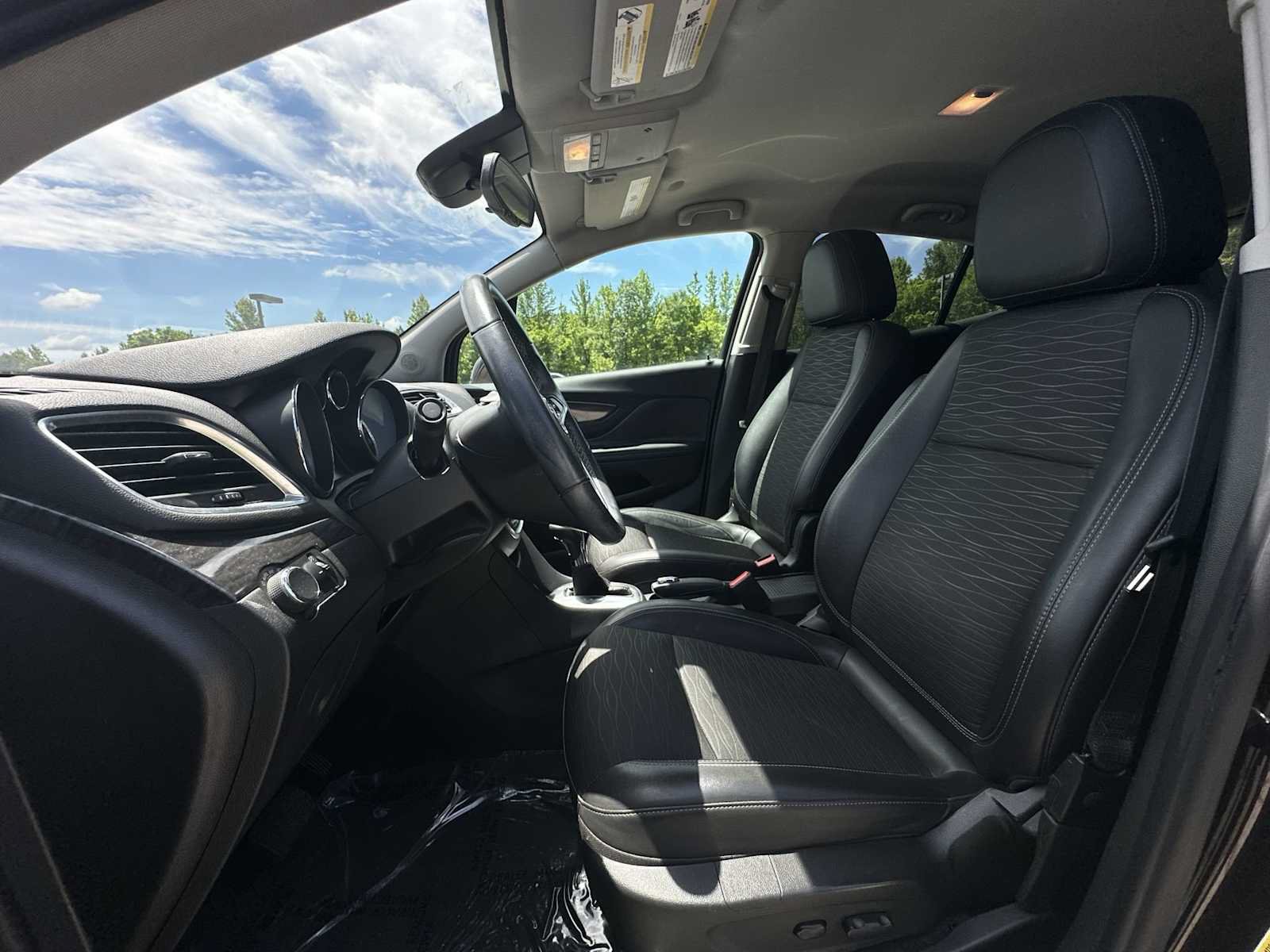 Used 2016 Buick Encore FWD image 10