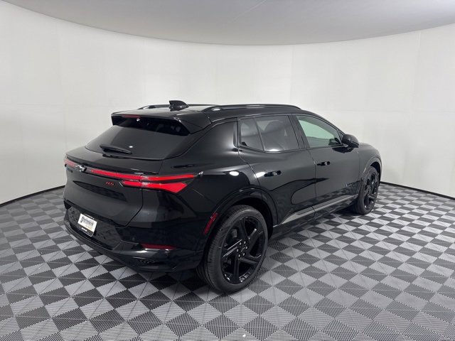 New 2026 Chevrolet Equinox EV RS image 3