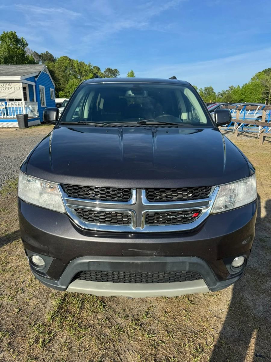 Used 2019 Dodge Journey SE FWD image 3