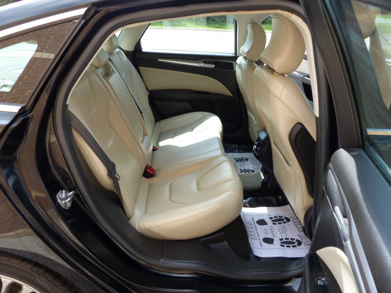 Used 2016 Ford Fusion Titanium FWD image 40