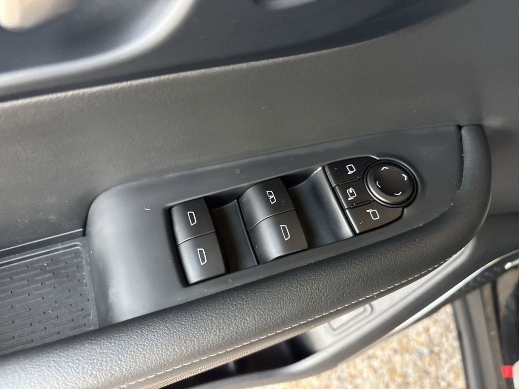 Certified 2025 Buick Enclave Preferred image 23