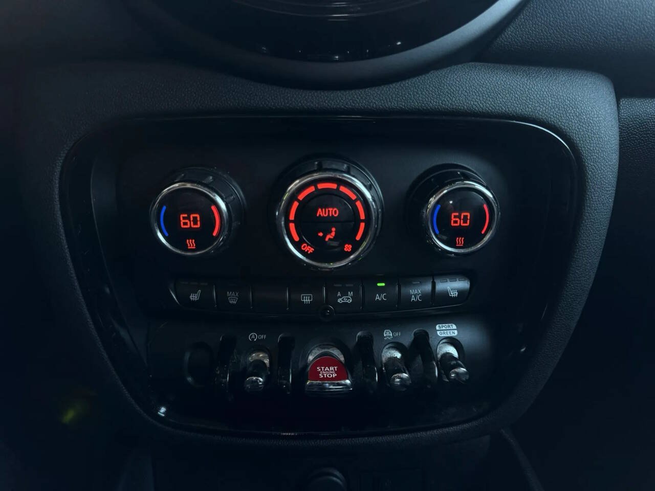 Used 2019 MINI Cooper Clubman S w/ Premium Package AWD/4WD image 22