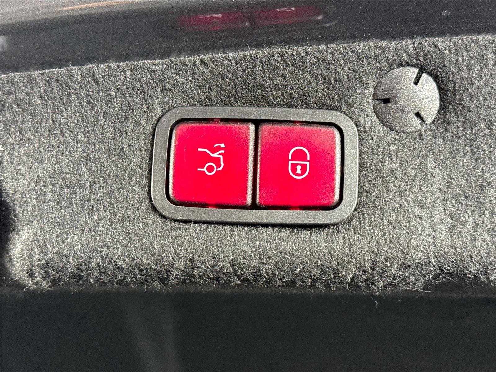 Used 2020 Mercedes-Benz C 300 4MATIC Sedan image 42