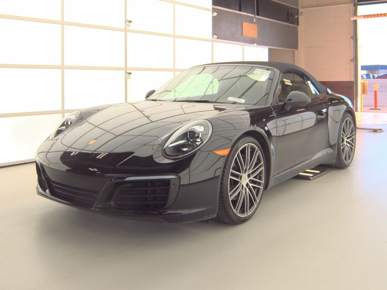 Used 2019 Porsche 911 Carrera image 5