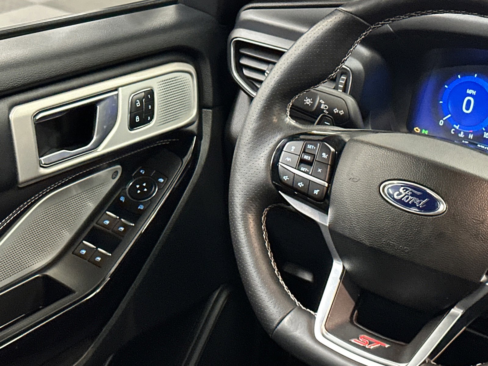 Used 2022 Ford Explorer ST w/ Equipment Group 401A image 21