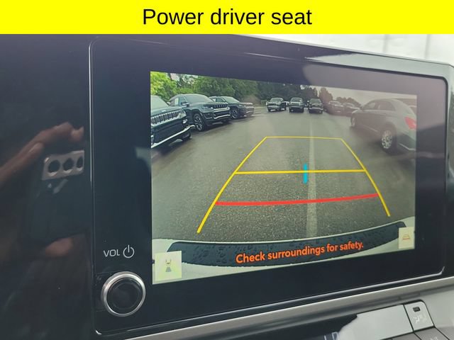 Used 2026 Toyota Camry SE FWD image 15