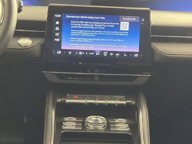 New 2026 Lincoln Nautilus Premier w/ Jet Appearance Package AWD/4WD image 3